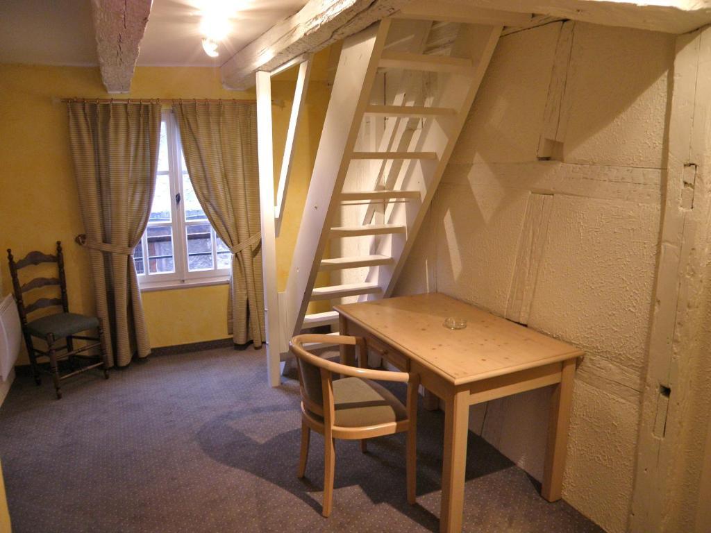 Hotel Caveau De L'ami Fritz Ribeauvillé